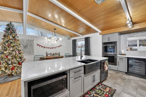 Tiny photo for 5443 S DUNBARTON DR, Murray, UT 84117 (MLS # 2127040)