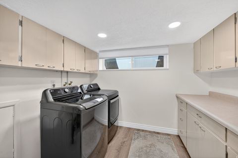 Tiny photo for 5443 S DUNBARTON DR, Murray, UT 84117 (MLS # 2127040)