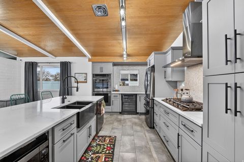 Tiny photo for 5443 S DUNBARTON DR, Murray, UT 84117 (MLS # 2127040)