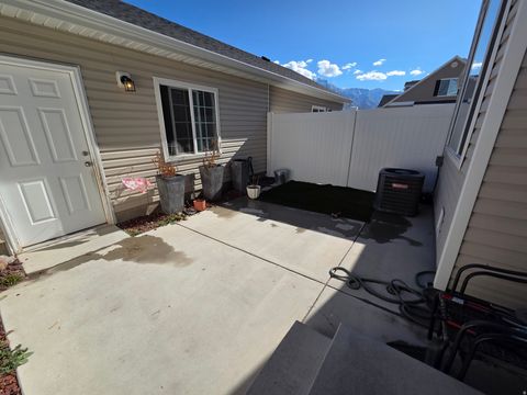 Tiny photo for 737 N 150 E, Salem, UT 84653 (MLS # 2140245)