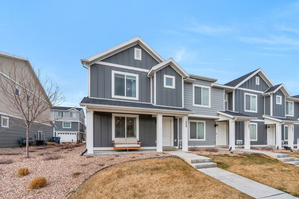Photo of 1089 E BEARING DR #1355, Saratoga Springs, UT 84045 (MLS # 2140980)
