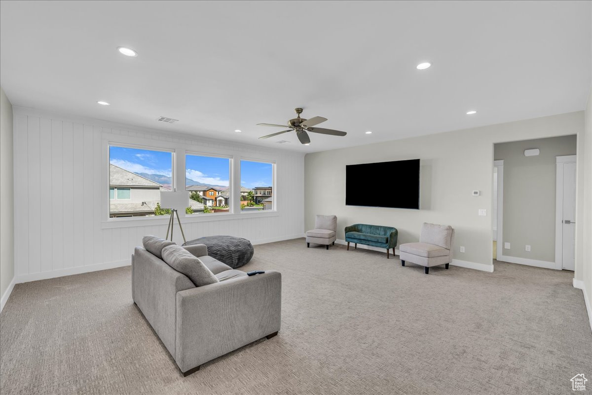 FIELDSTONE PH 5 - Residential