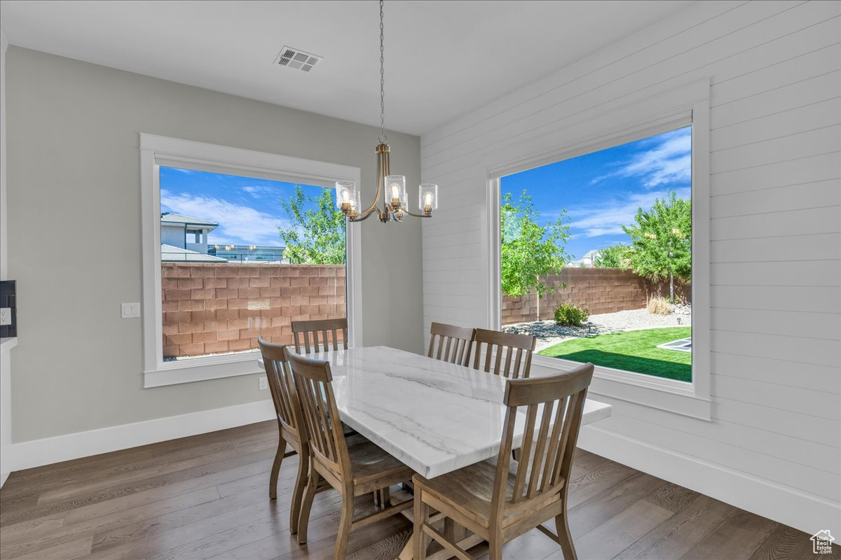 FIELDSTONE PH 5 - Residential