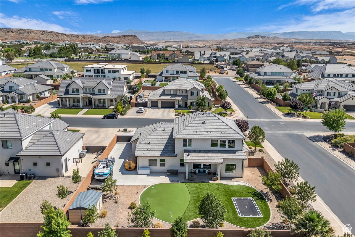 FIELDSTONE PH 5 - Residential