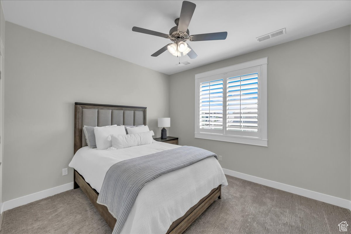 FIELDSTONE PH 5 - Residential