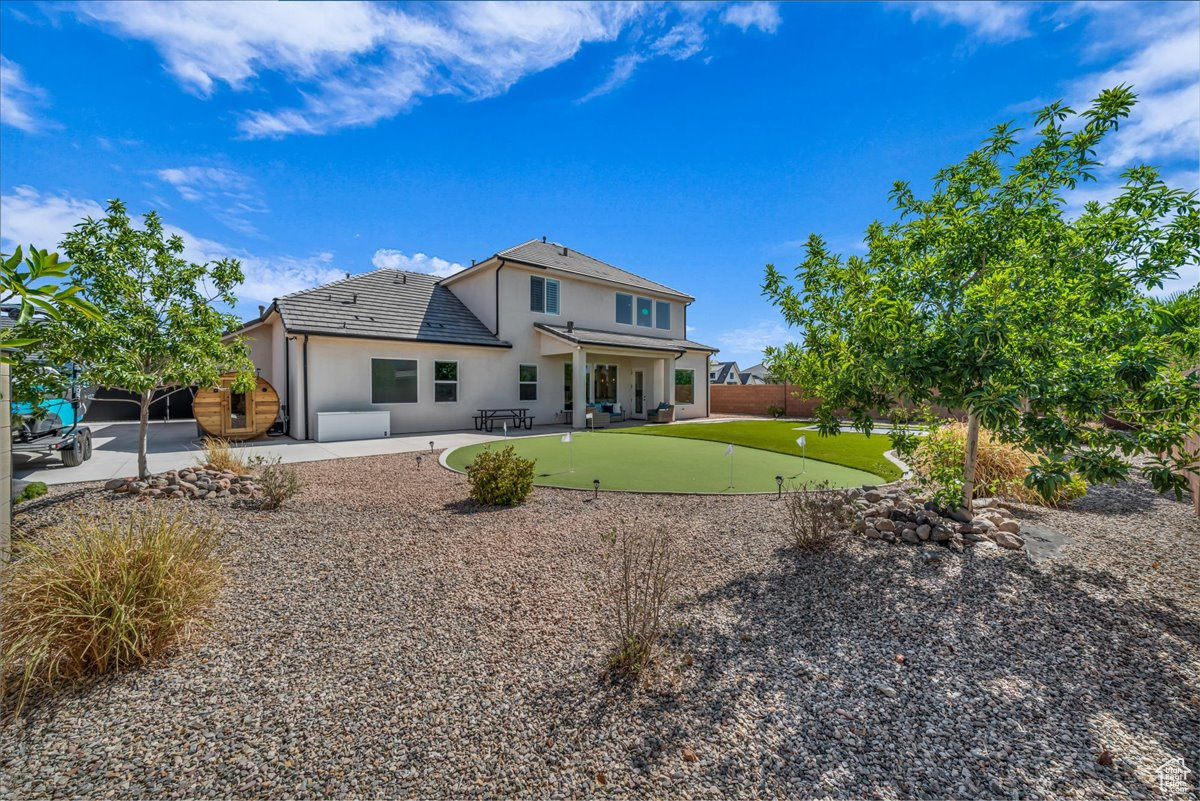 FIELDSTONE PH 5 - Residential