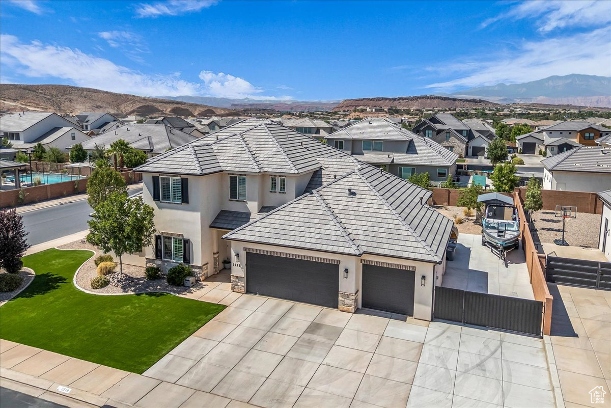 FIELDSTONE PH 5 - Residential