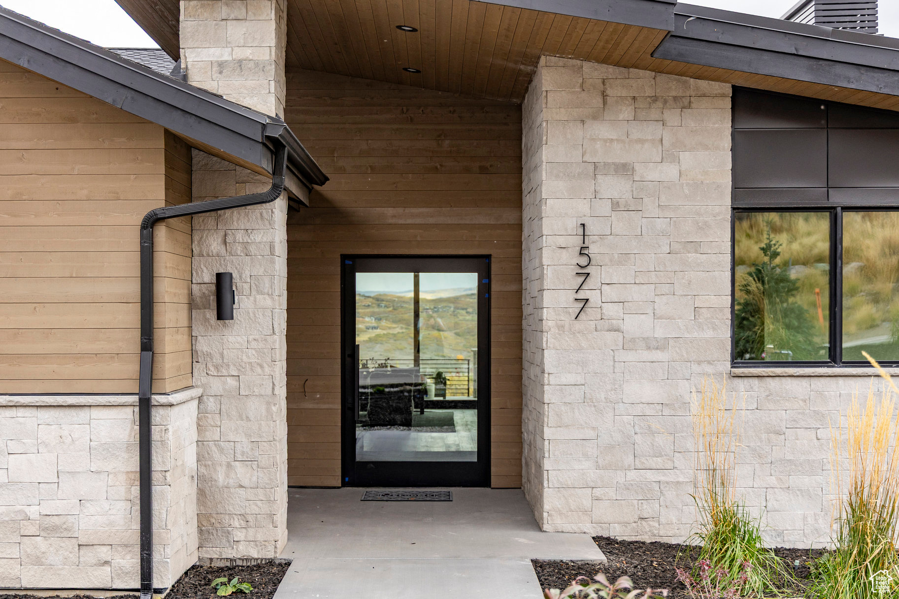 SKYRIDGE - Residential