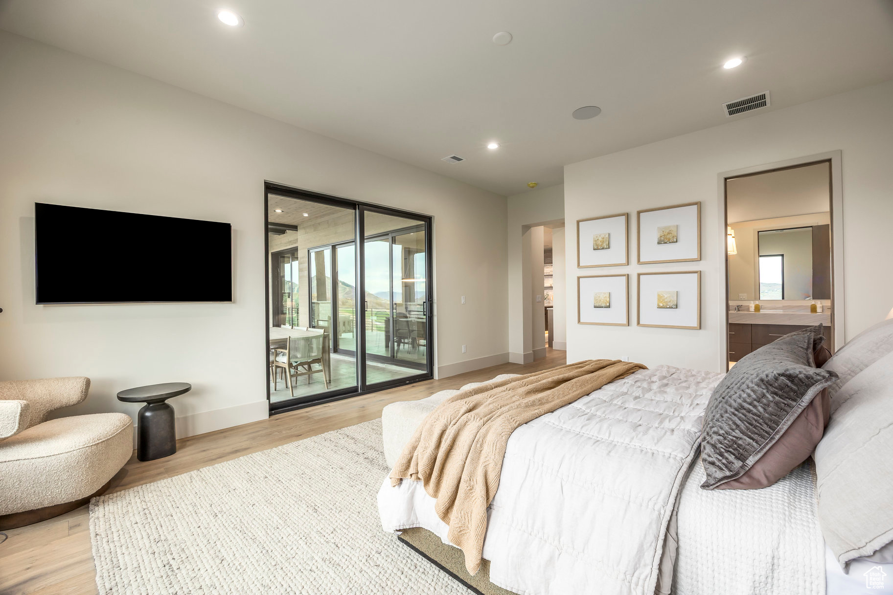 SKYRIDGE - Residential