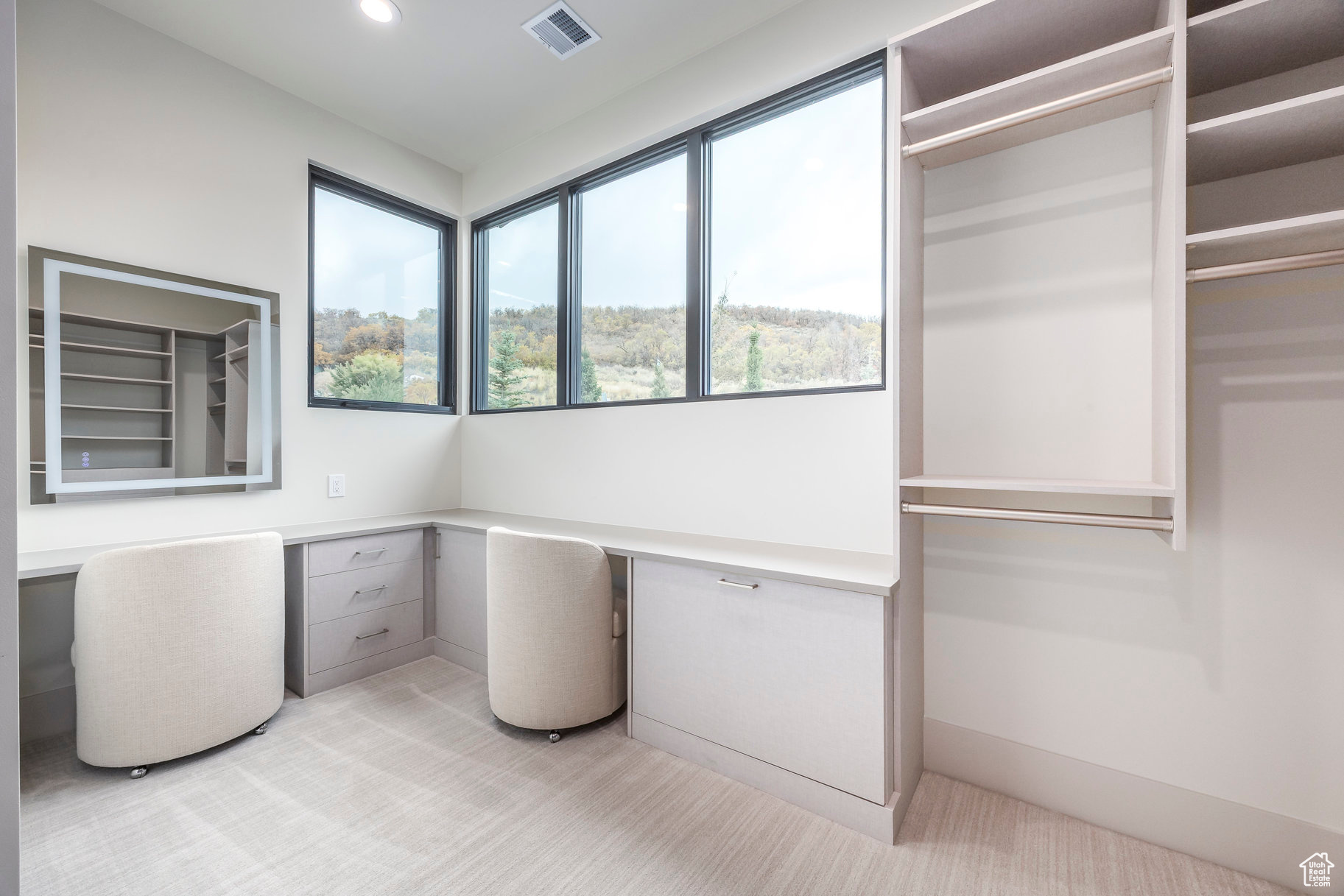 SKYRIDGE - Residential