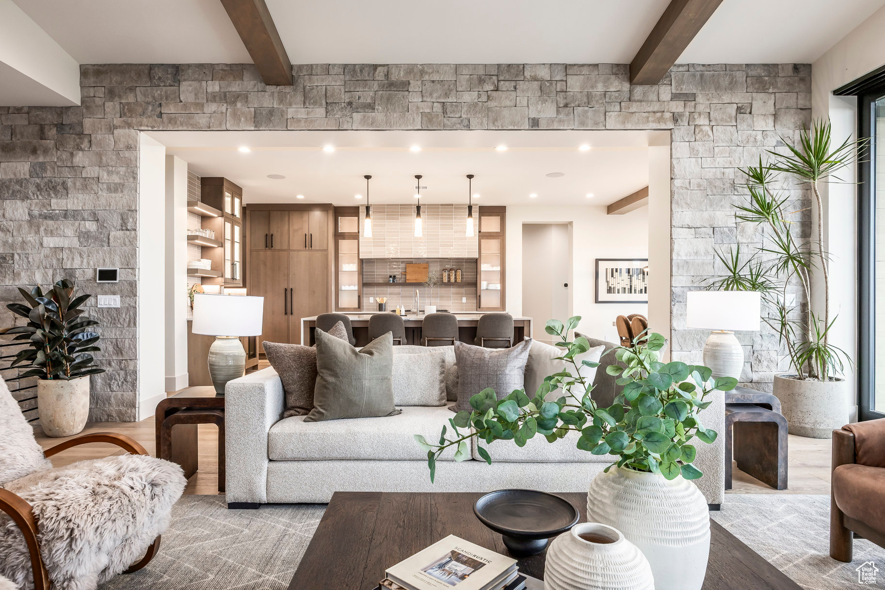 SKYRIDGE - Residential