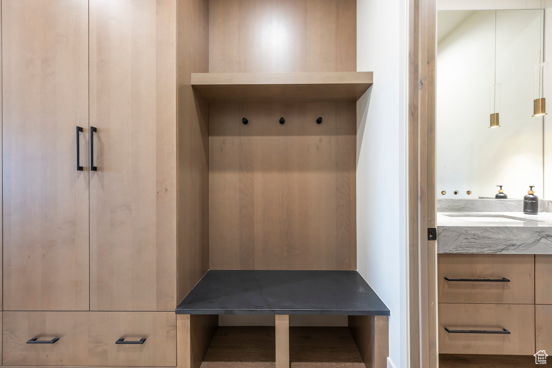 SKYRIDGE - Residential