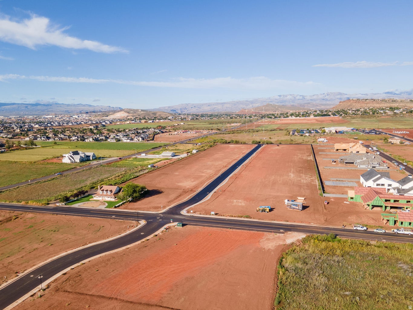 CRIMSON RANCH ESTATE - Land