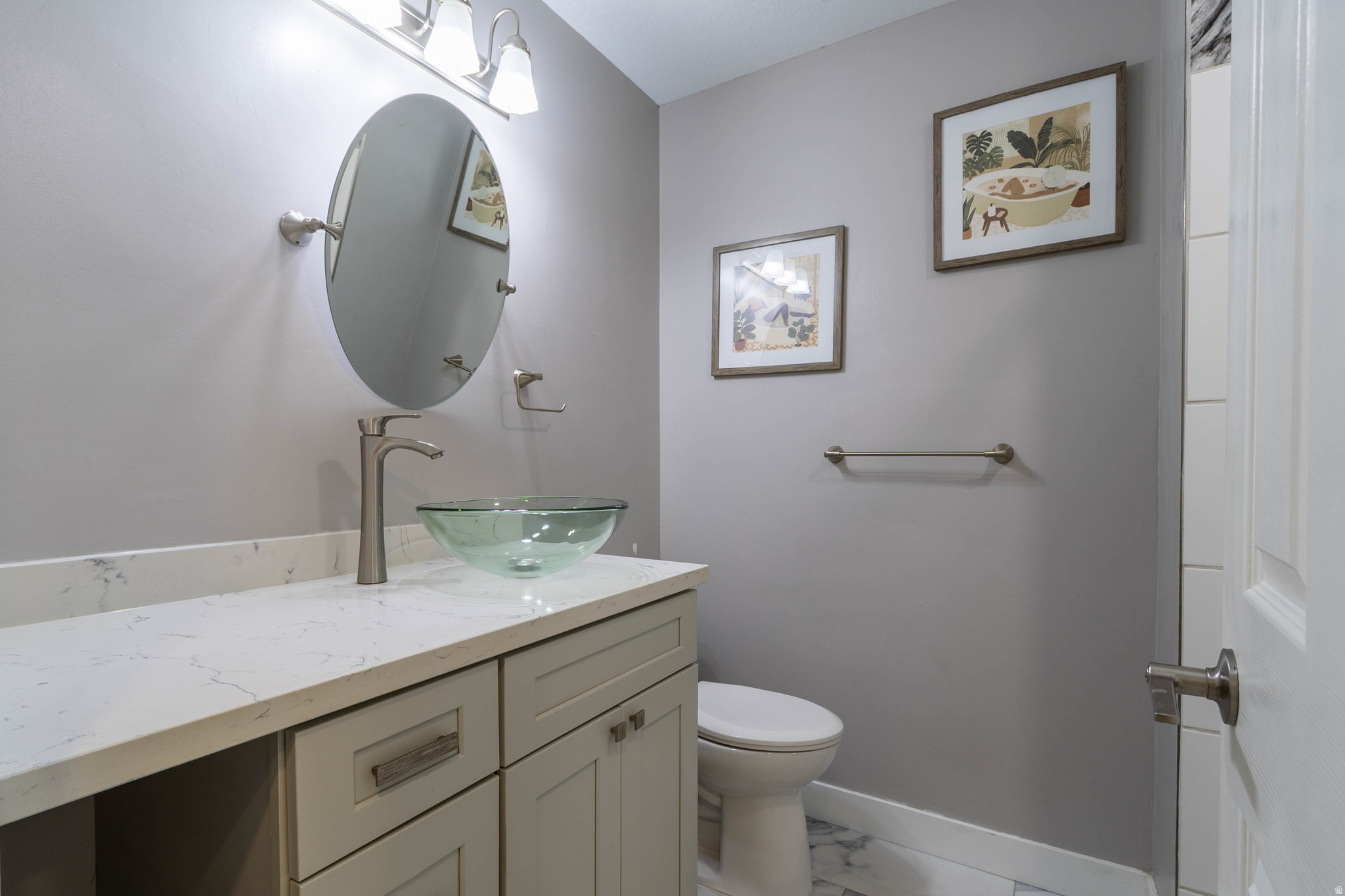 DIAMOND SUMMIT - Residential