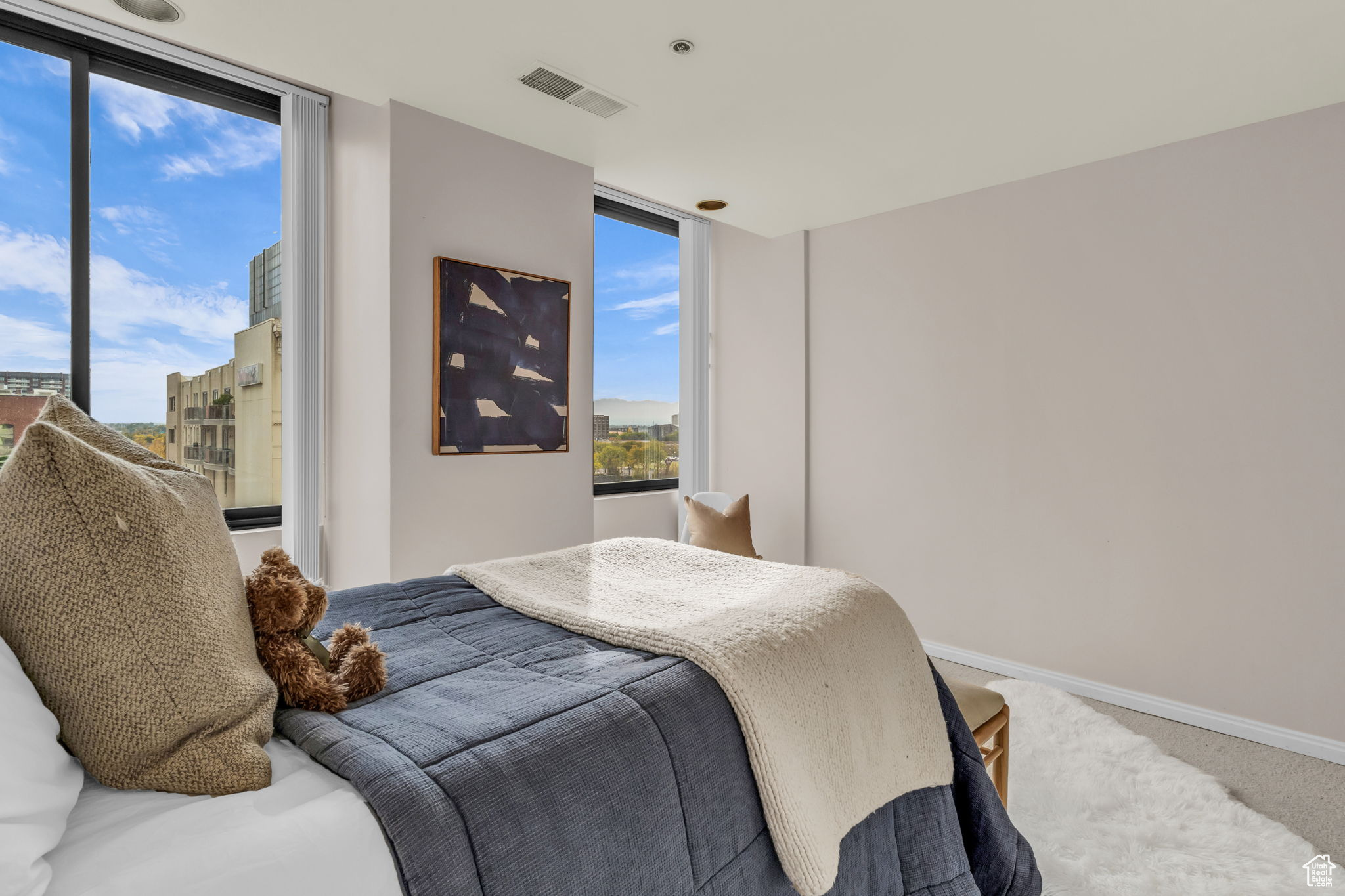 AMERICAN TOWERS CONDM - Residential