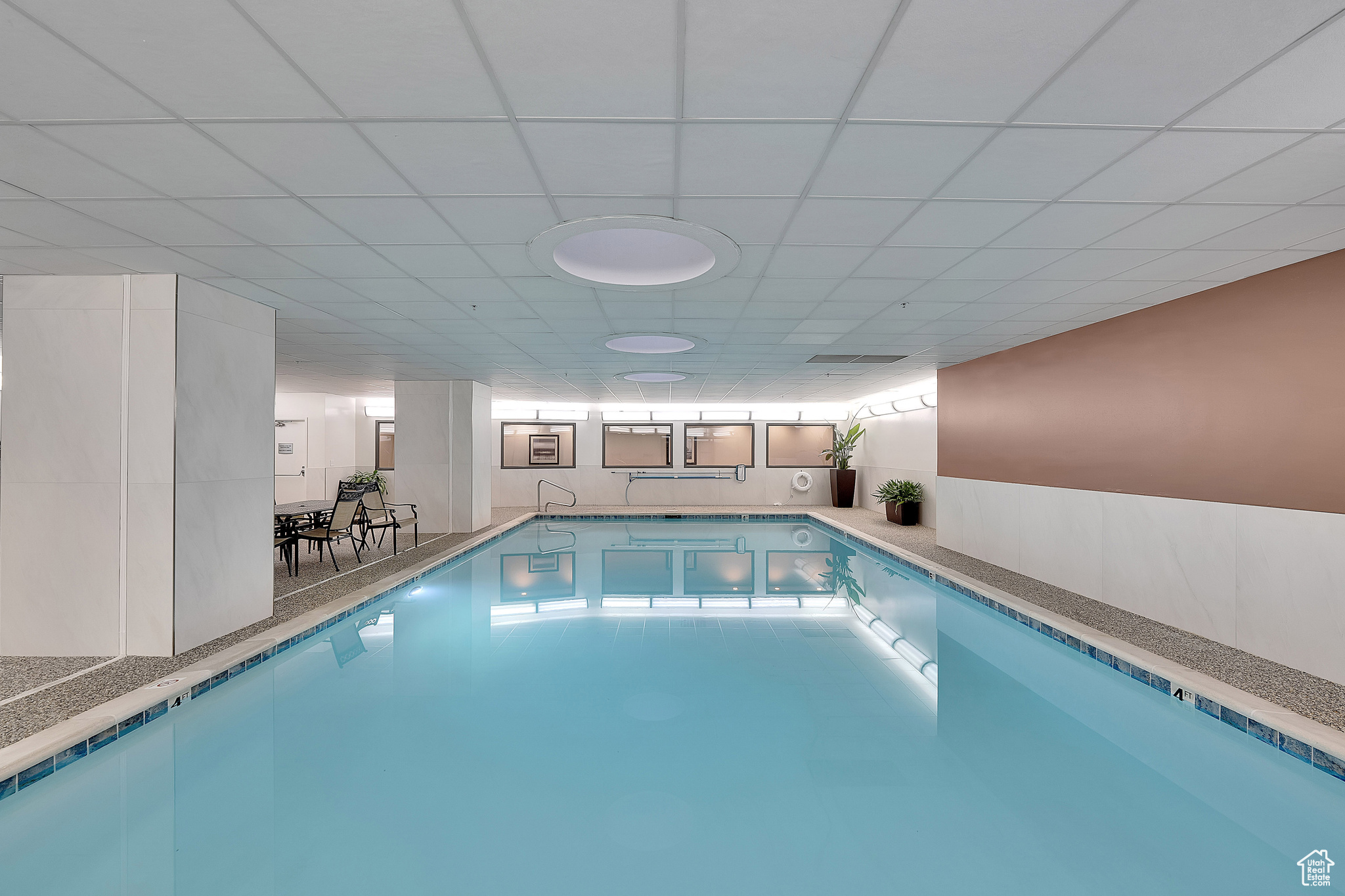 AMERICAN TOWERS CONDM - Residential