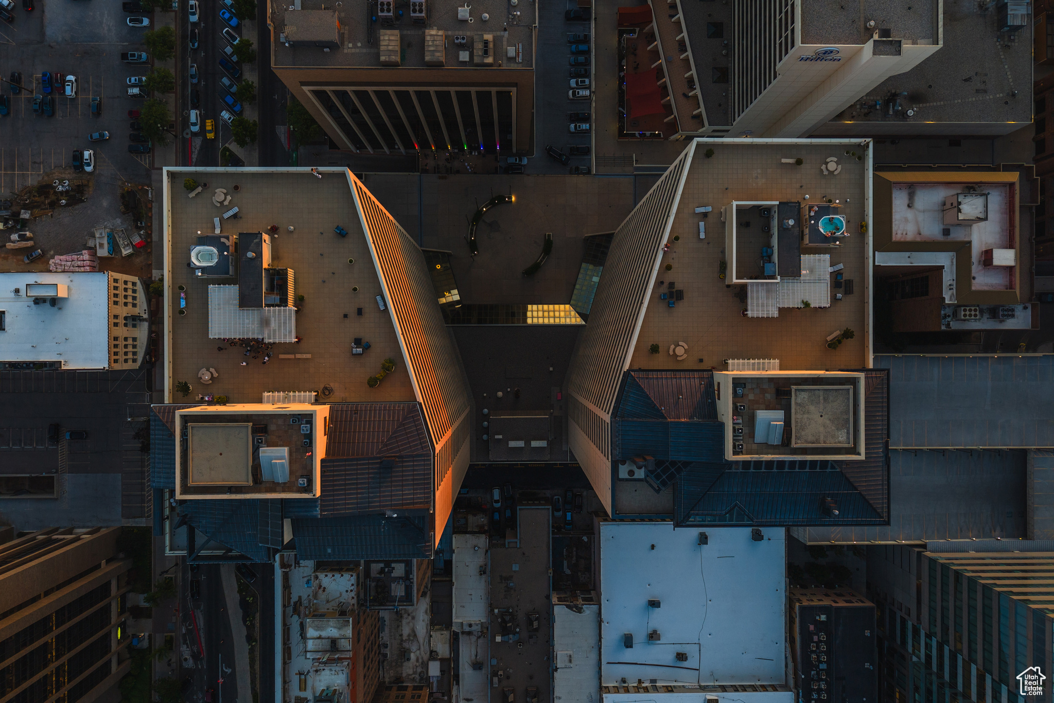 AMERICAN TOWERS CONDM - Residential