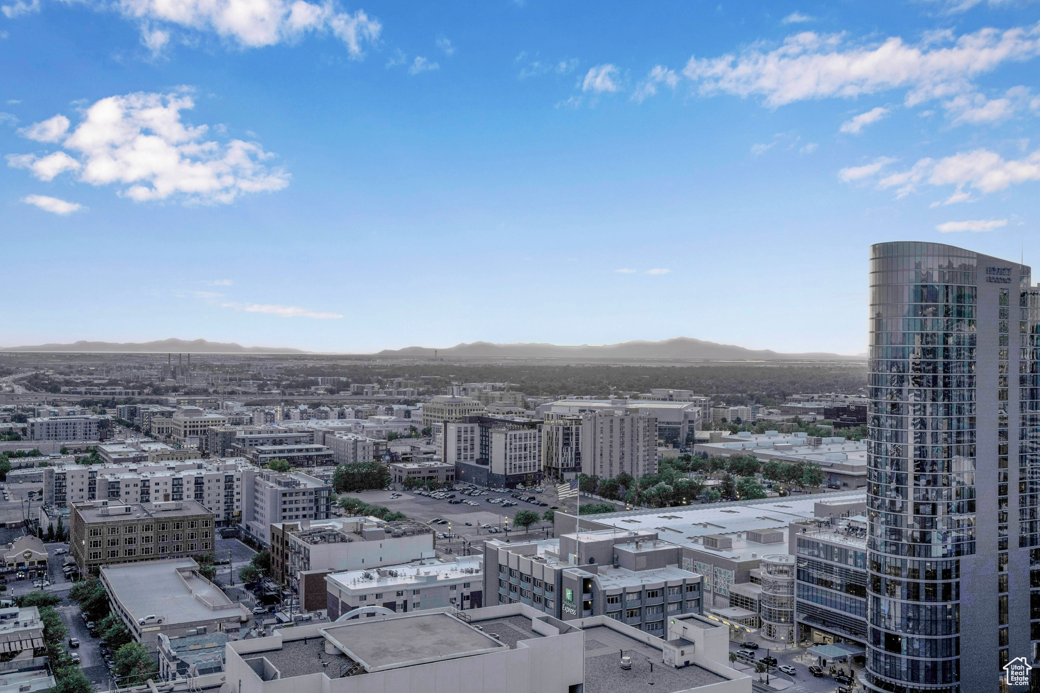 AMERICAN TOWERS CONDM - Residential