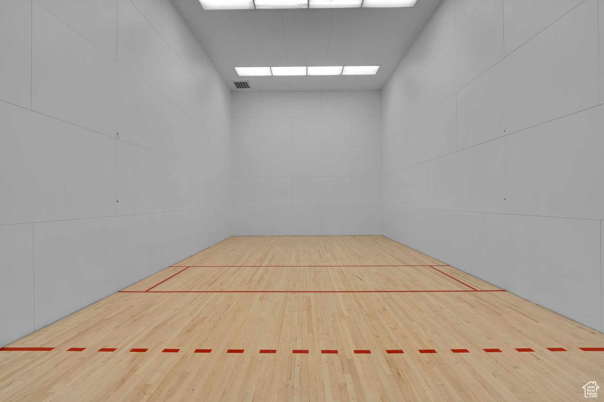 AMERICAN TOWERS CONDM - Residential