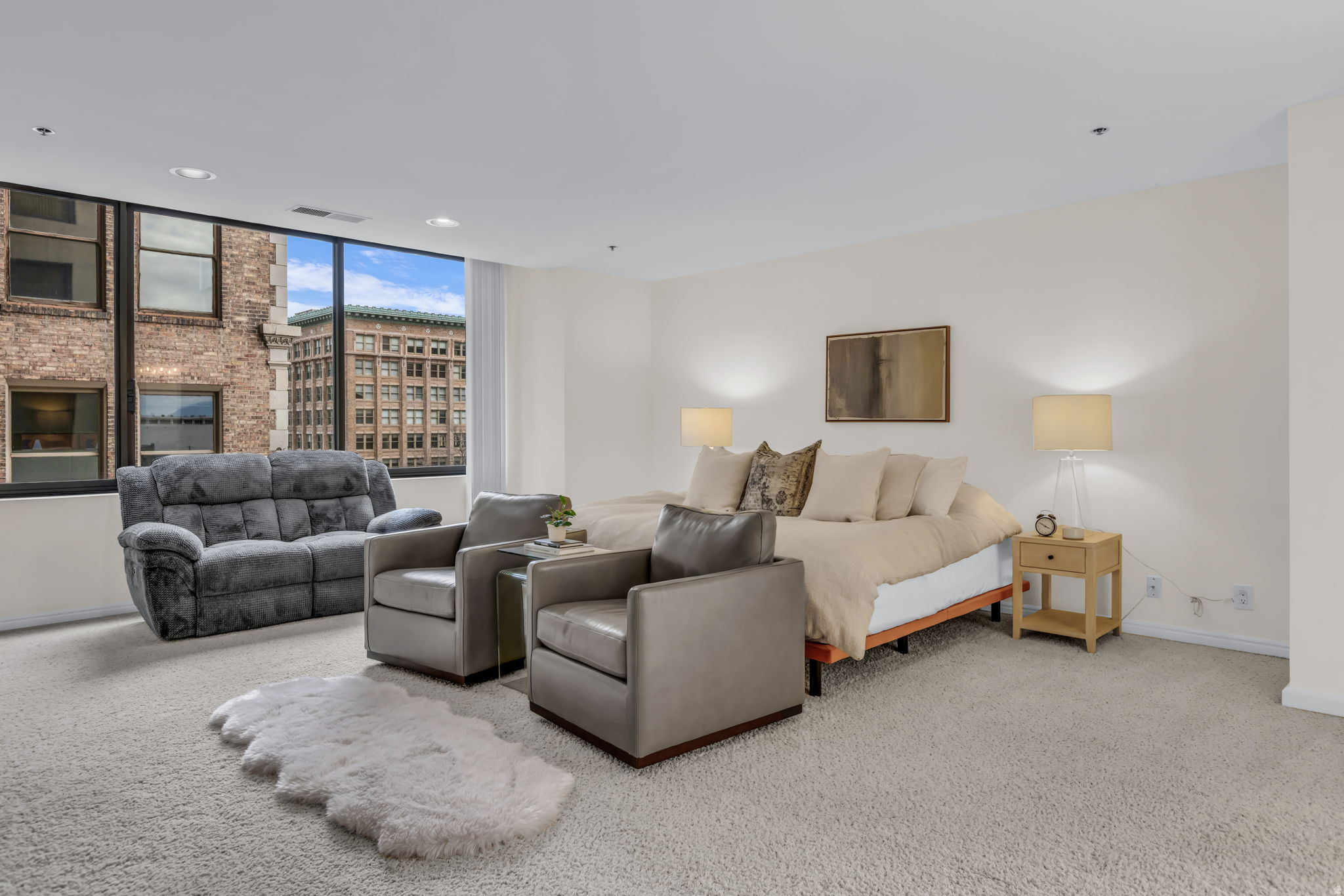 AMERICAN TOWERS CONDM - Residential