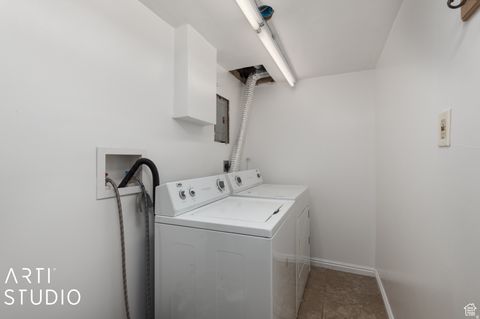 Tiny photo for 3131 APPLEWOOD DR, Bountiful, UT 84010 (MLS # 2159091)