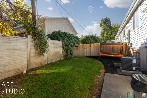 Tiny photo for 3131 APPLEWOOD DR, Bountiful, UT 84010 (MLS # 2159091)