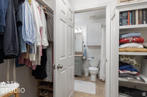 Tiny photo for 3131 APPLEWOOD DR, Bountiful, UT 84010 (MLS # 2159091)