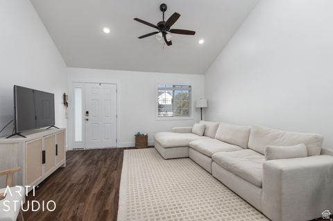 Tiny photo for 3131 APPLEWOOD DR, Bountiful, UT 84010 (MLS # 2159091)
