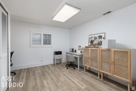 Tiny photo for 3131 APPLEWOOD DR, Bountiful, UT 84010 (MLS # 2159091)