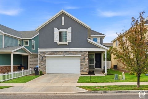 Photo of 13272 S HERRIMAN ROSE BLVD, Herriman, UT 84096 (MLS # 2191970)
