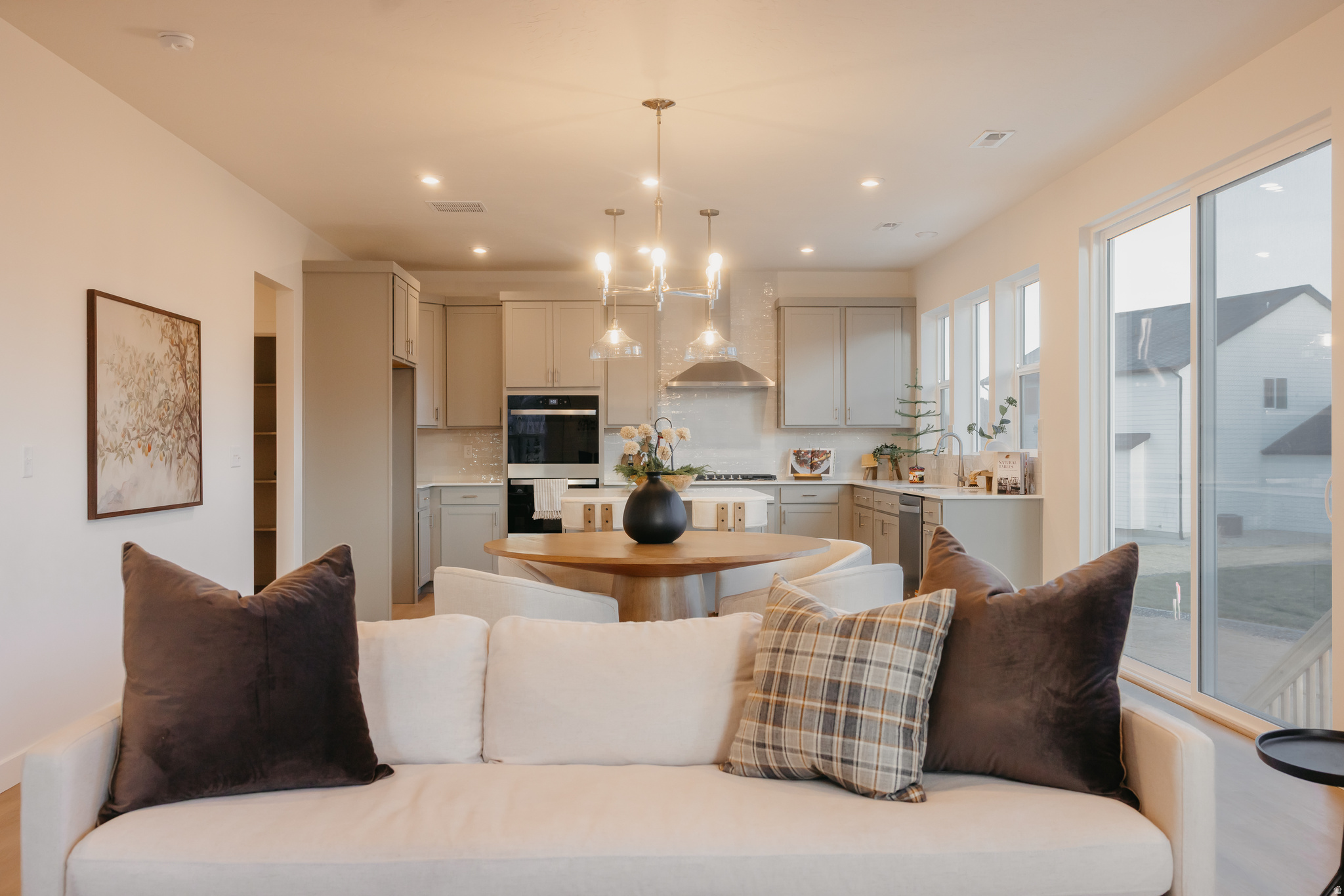 RIVERSIDE ESTATES - Residential