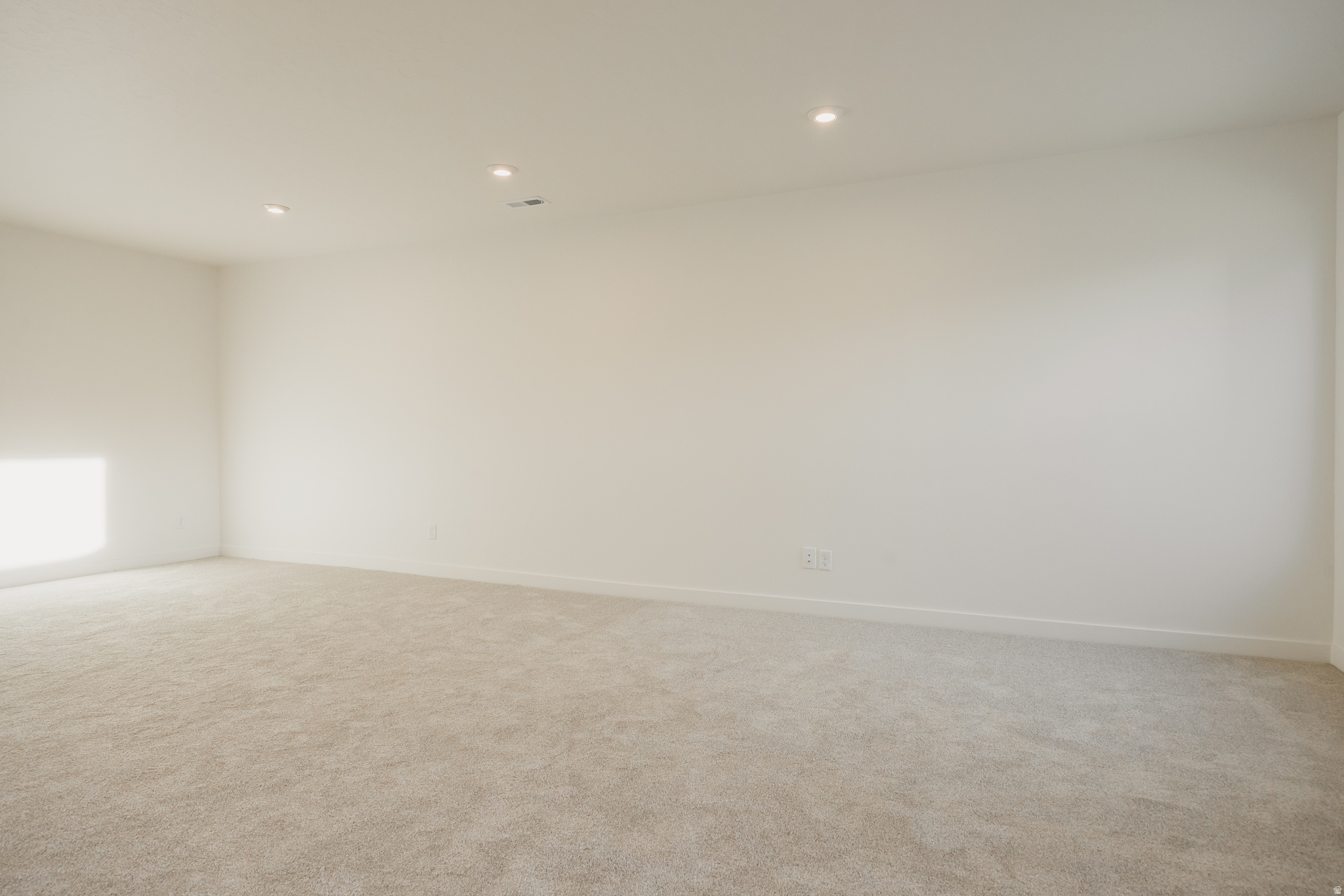 RIVERSIDE ESTATES - Residential