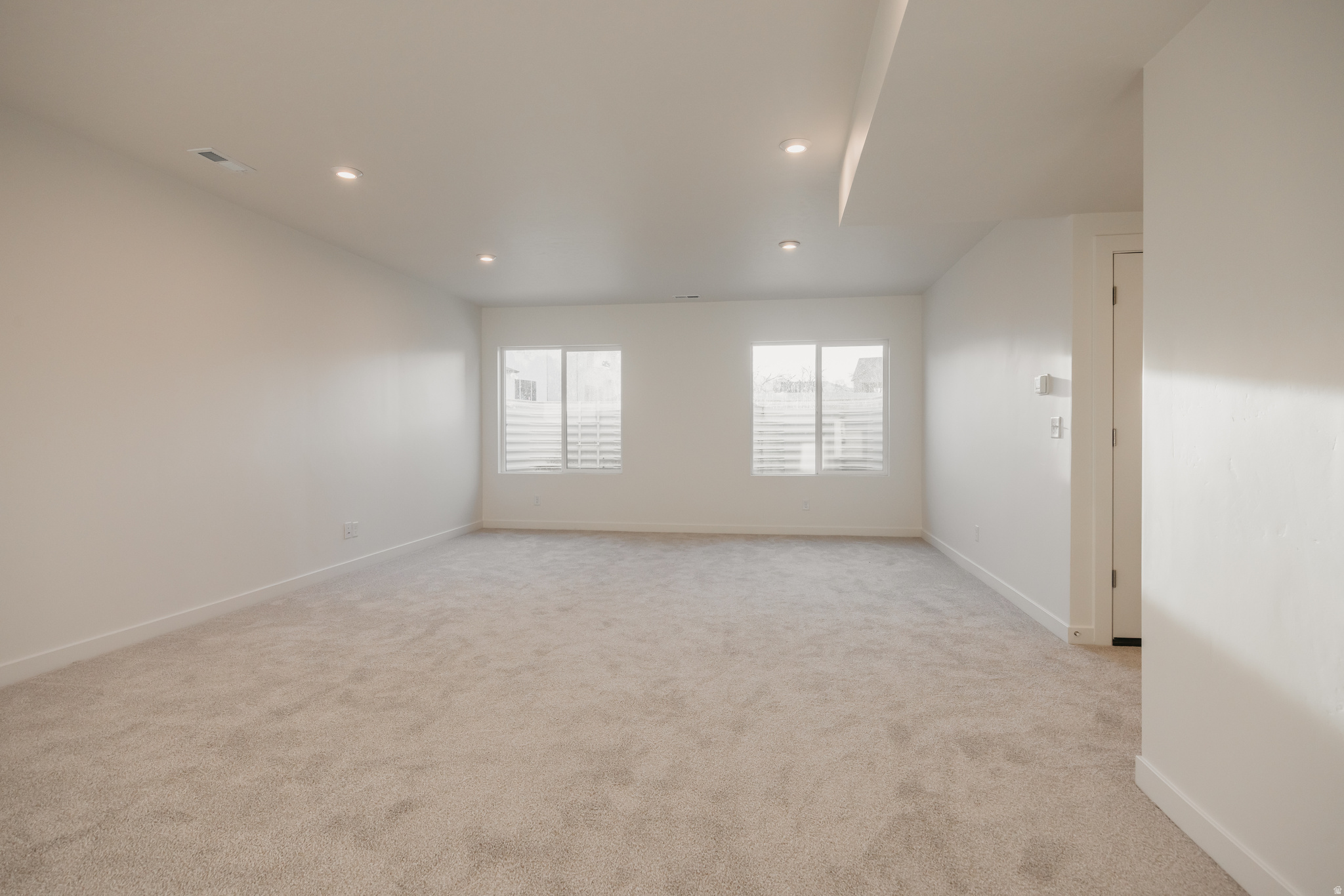 RIVERSIDE ESTATES - Residential