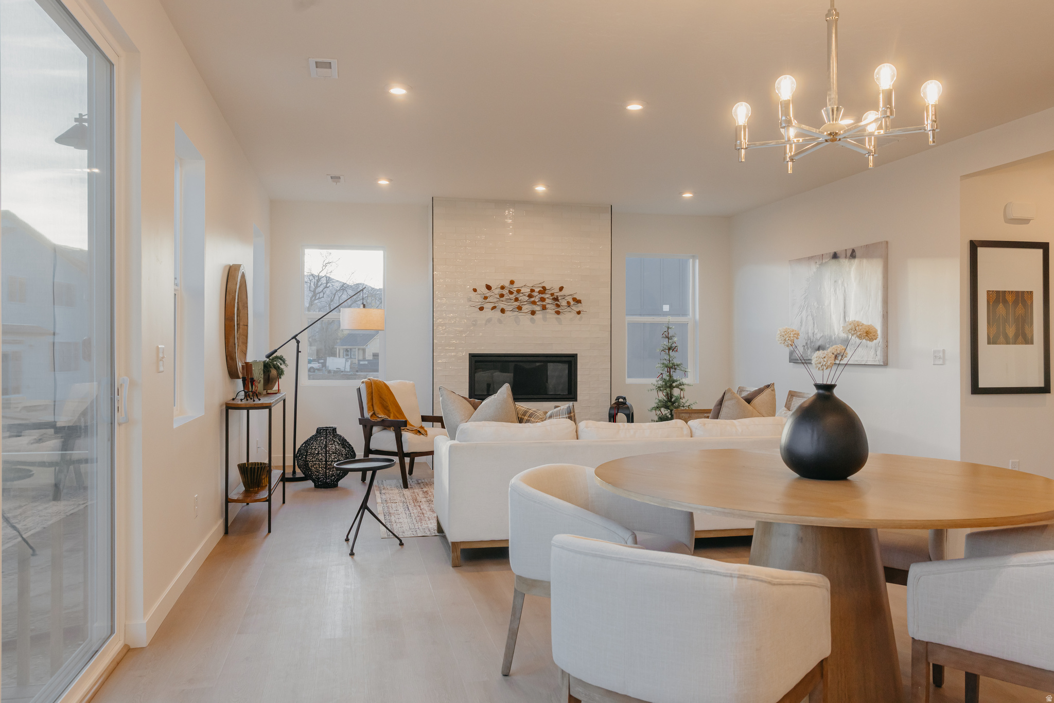 RIVERSIDE ESTATES - Residential