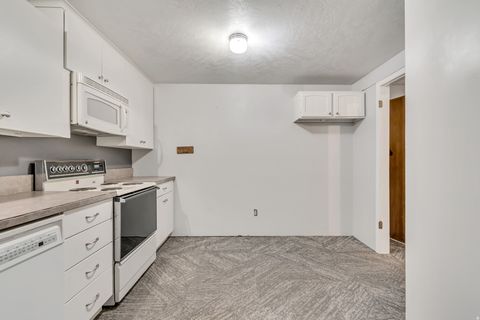 Tiny photo for 6250 S WESTRIDGE ST E, Murray, UT 84107 (MLS # 2146982)