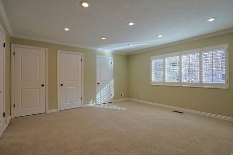 Tiny photo for 1723 ROSS DR, Ogden, UT 84403 (MLS # 2131250)