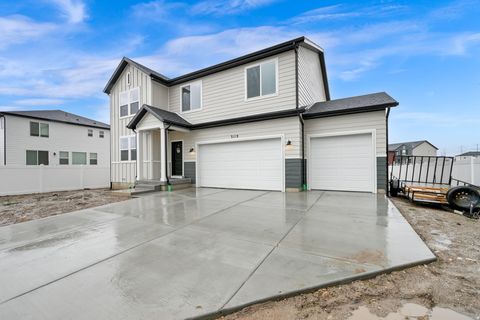 Tiny photo for 3119 W 3450 S, West Haven, UT 84401 (MLS # 2140664)