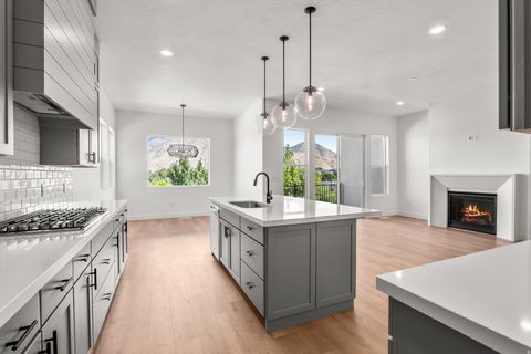 Tiny photo for 626 N LEGEND CIR #479, Mapleton, UT 84664 (MLS # 2143481)