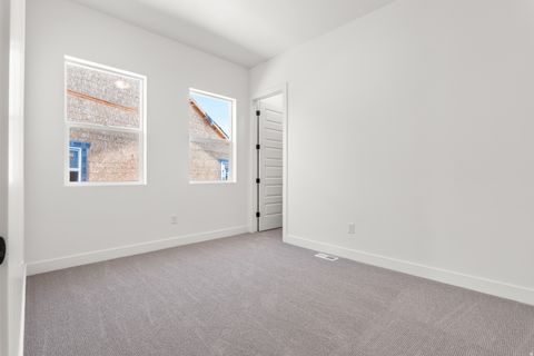 Tiny photo for 626 N LEGEND CIR #479, Mapleton, UT 84664 (MLS # 2143481)