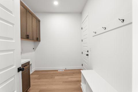 Tiny photo for 626 N LEGEND CIR #479, Mapleton, UT 84664 (MLS # 2143481)