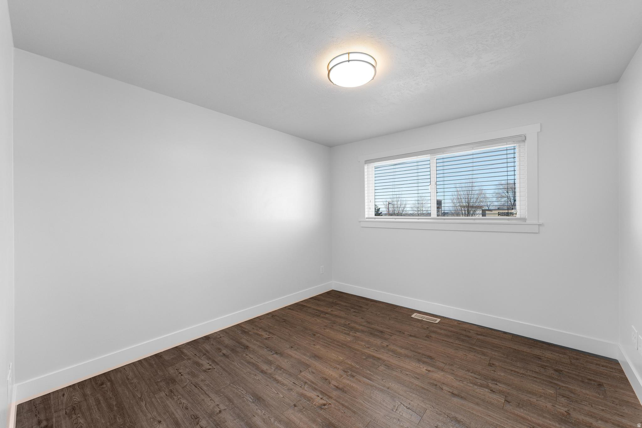 CANYON MEADOWS - Residential