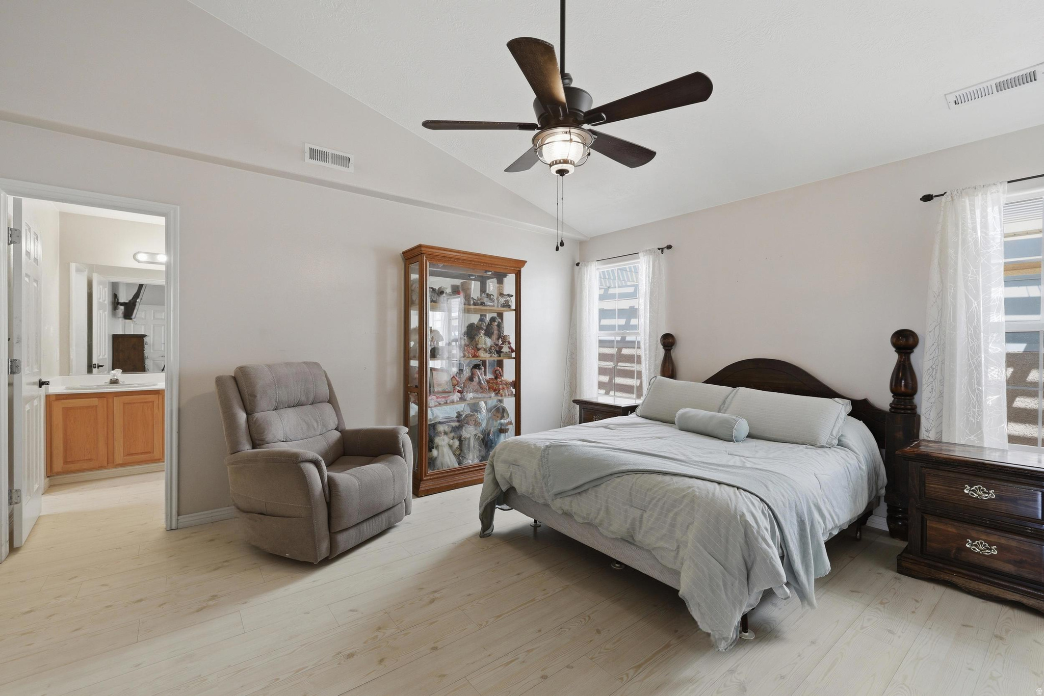 COTTON MANOR 1 - Residential