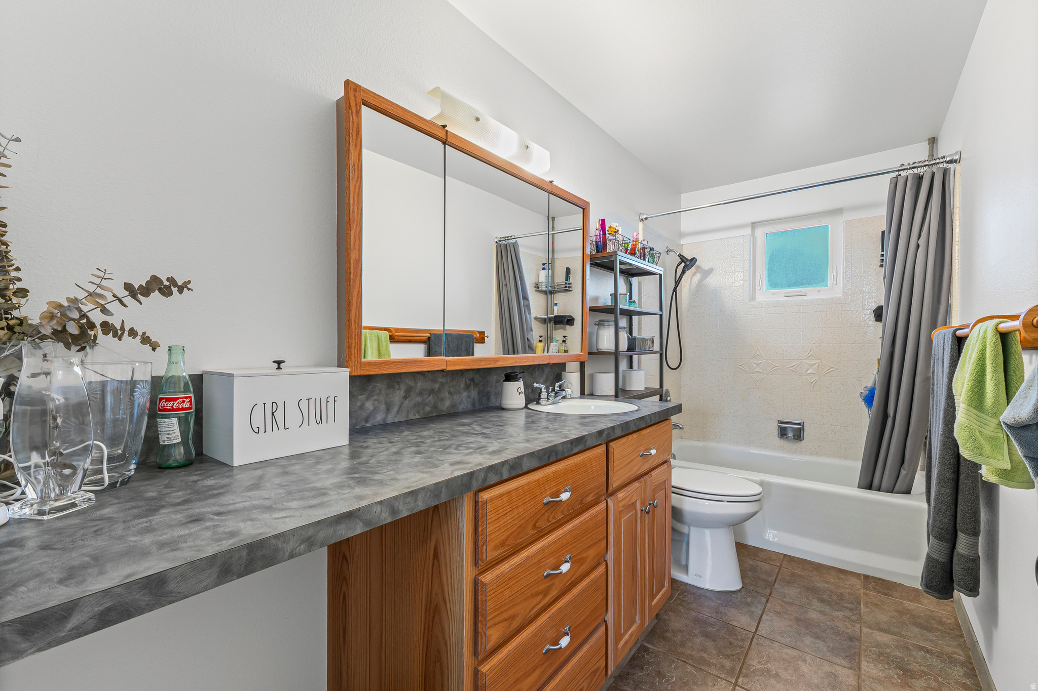 SALEM HILLS - Residential