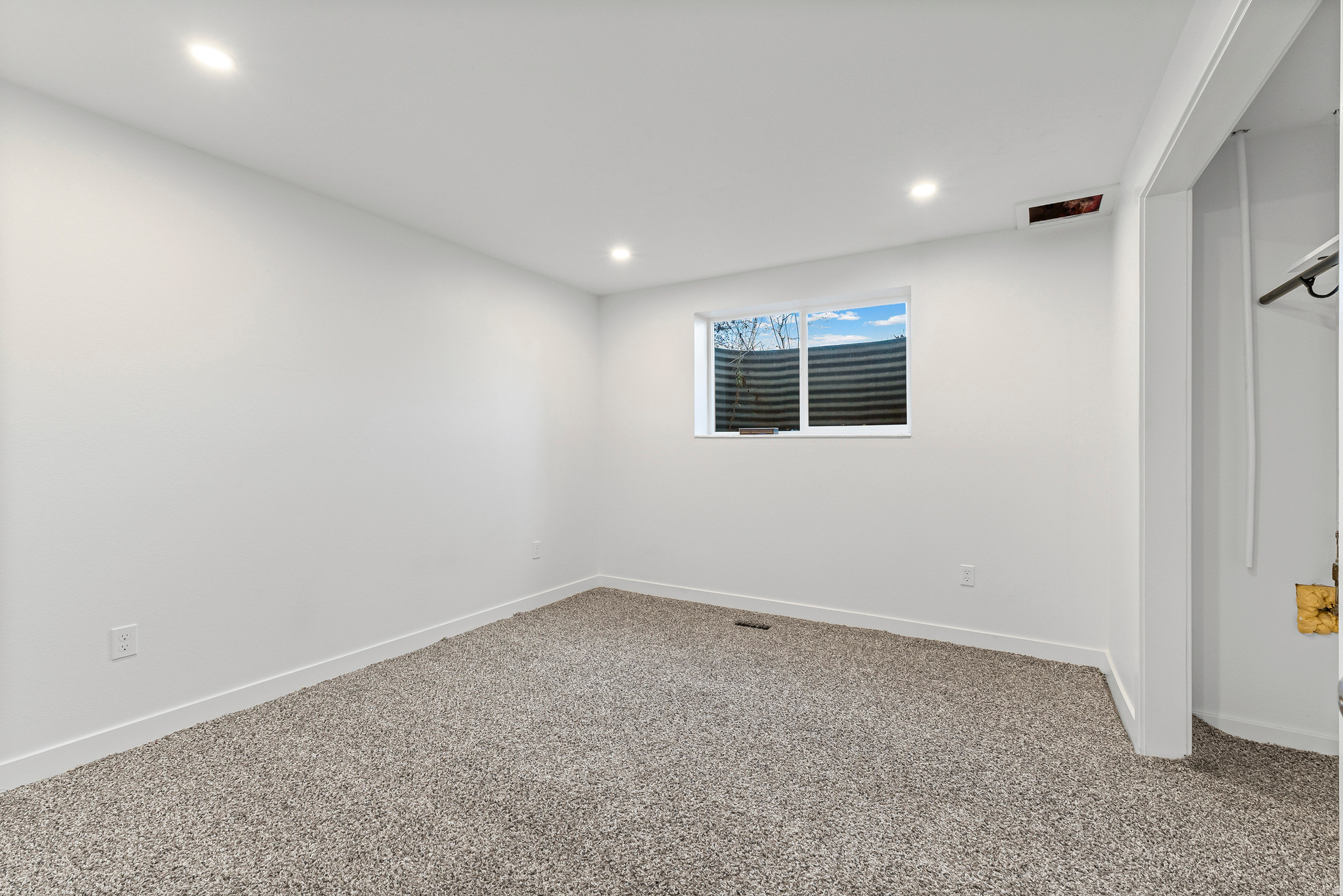 SALEM HILLS - Residential