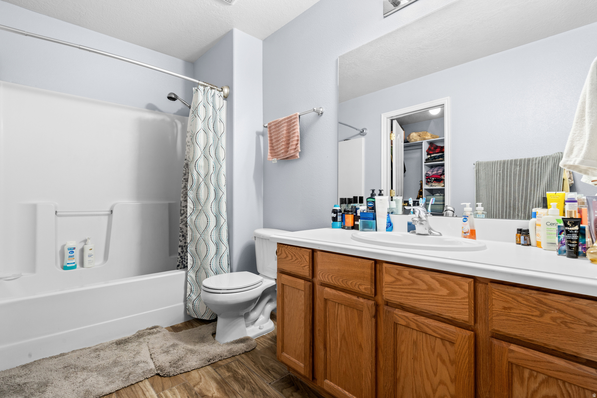 TOWNS AT HUNTER VILLAGE - Residential