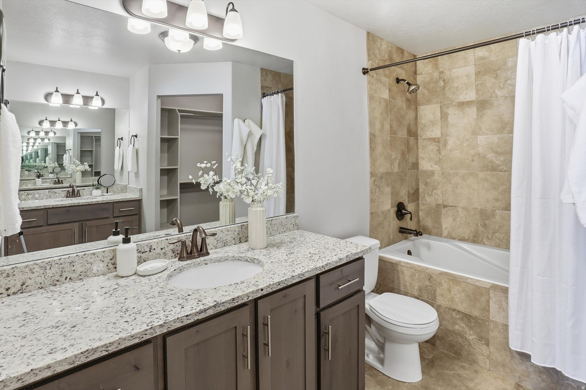 BRIDGERLAND MEADOWS TOWNHOMES - Residential