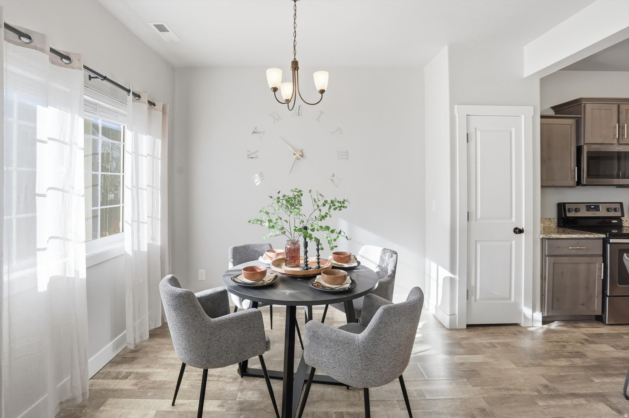 BRIDGERLAND MEADOWS TOWNHOMES - Residential