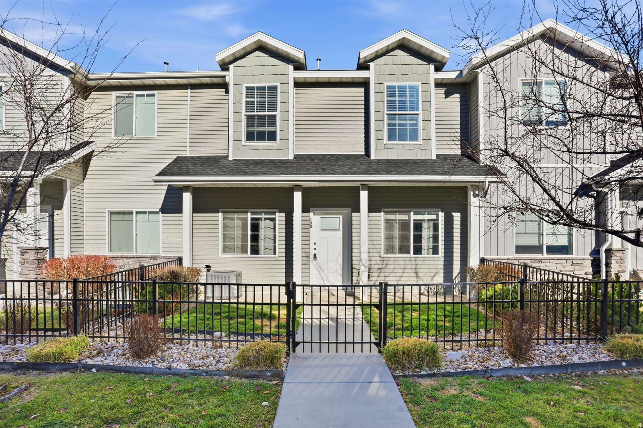 BRIDGERLAND MEADOWS TOWNHOMES - Residential