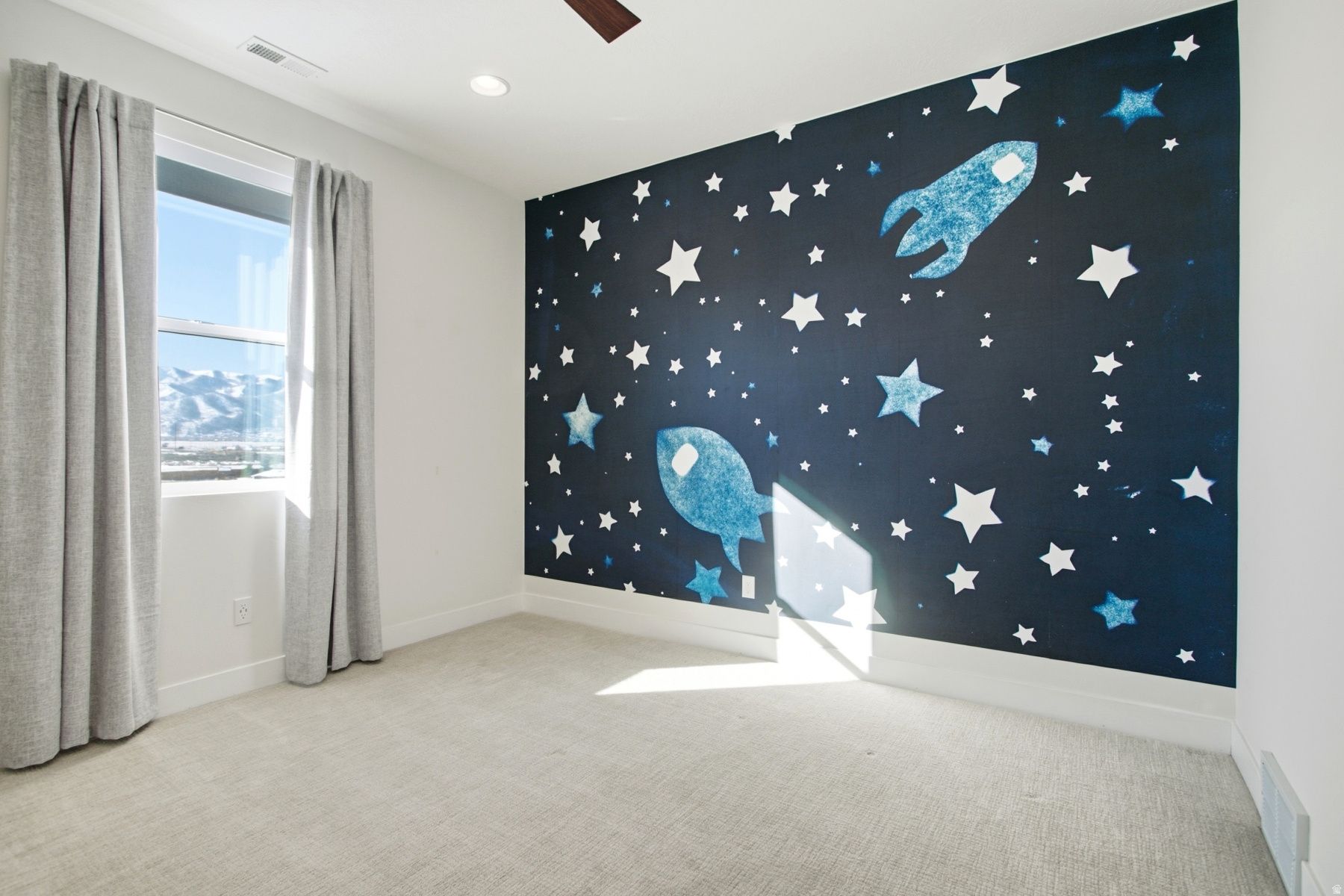 EAST CREEK - Residential