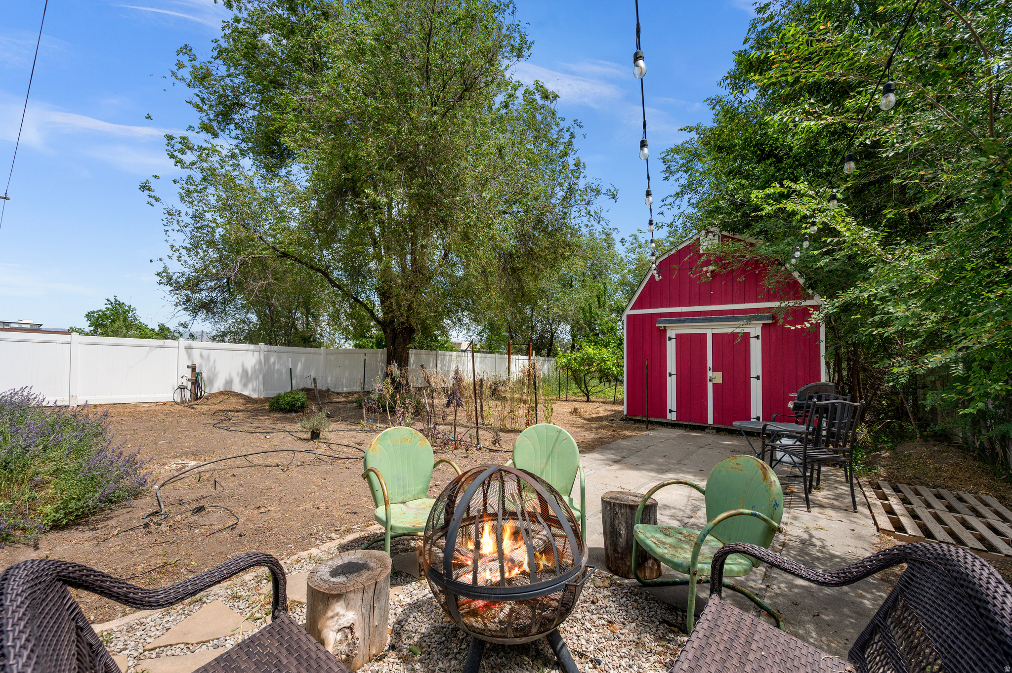 VILLAGE GARDENS - Residential
